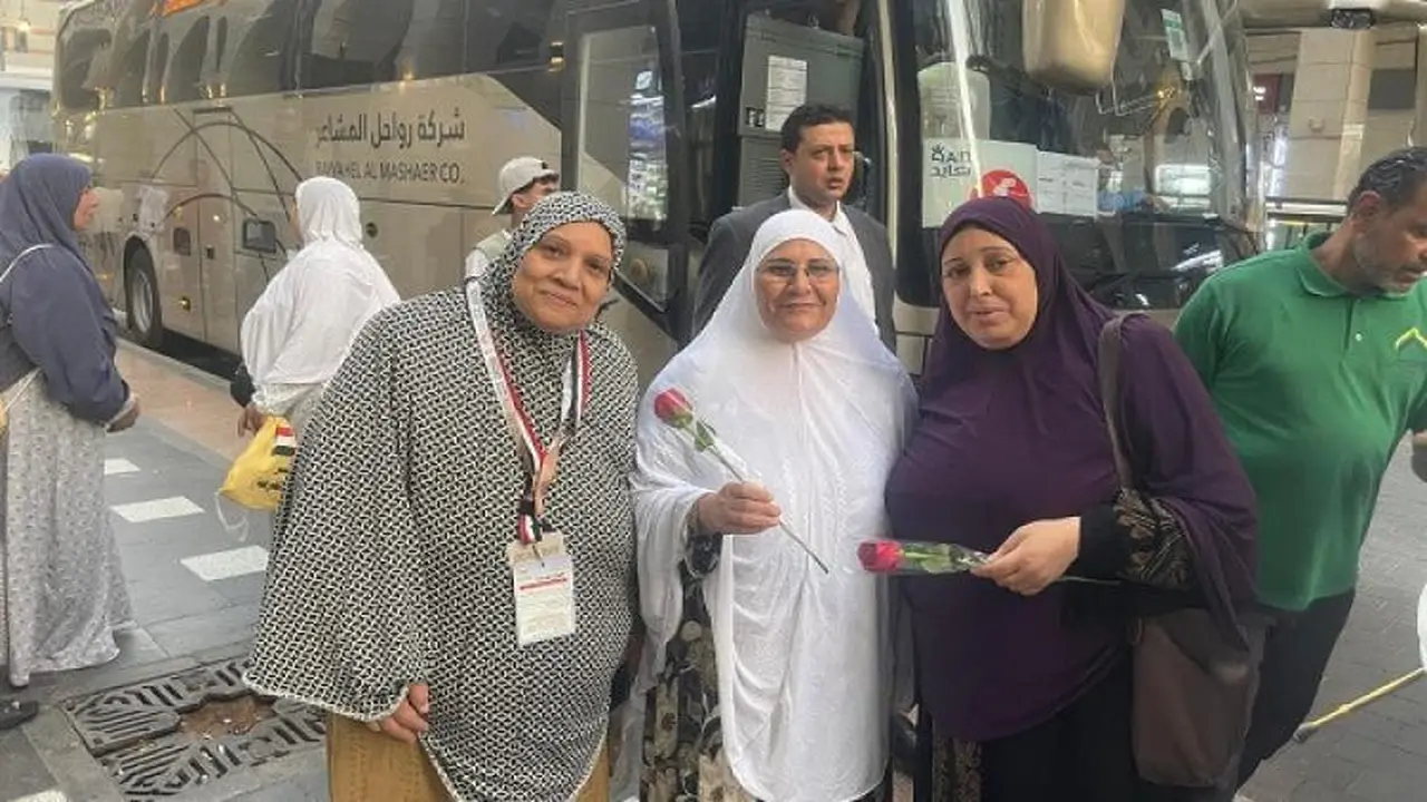 بركات: استمرار الجسر الجوي لنقل حجاج مصر إلى السعودية
